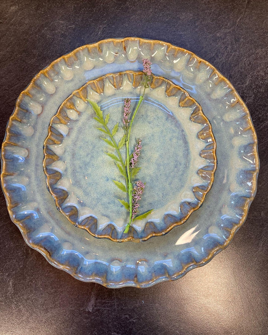 Turquoise/Blue Ruffled Plate Set